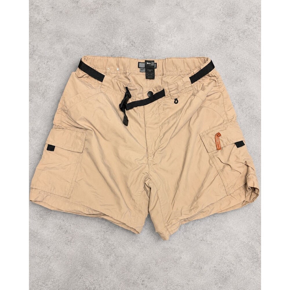 REI Women's 10P Khaki Cargo Shorts Built-In Belt Outdoor Utility Petite